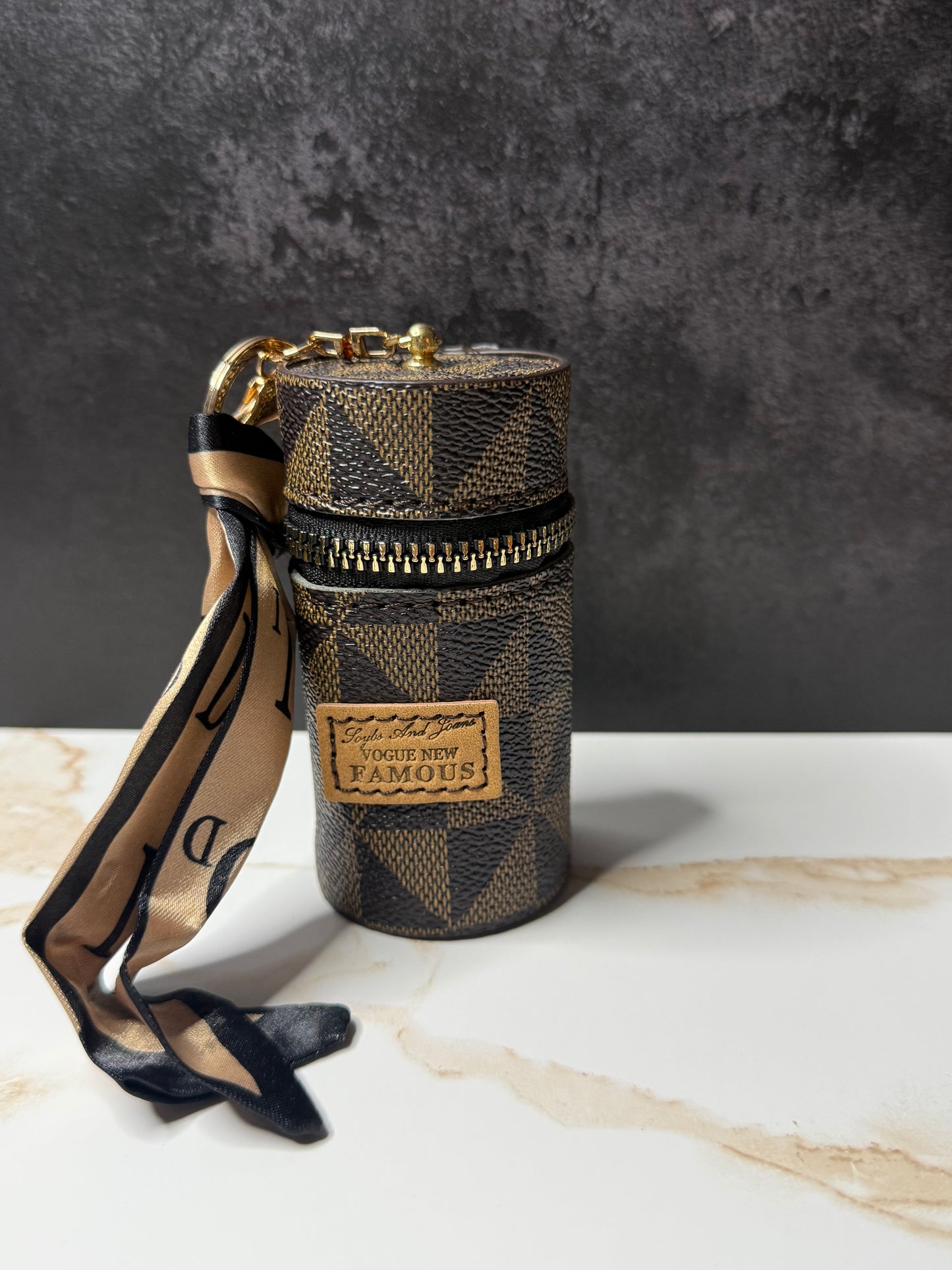 Chic Mini Essentials Storage Case